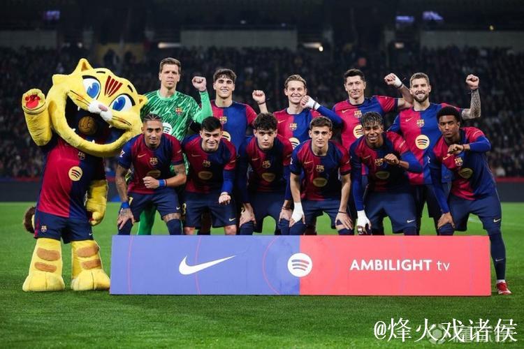 每体：巴萨安排马丁代替德容参加发布会，以示认可